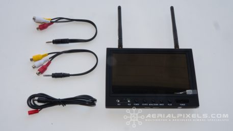 7" LCD FPV Display with Built-in 5.8GHz 32CH FPV Diversity Receiver